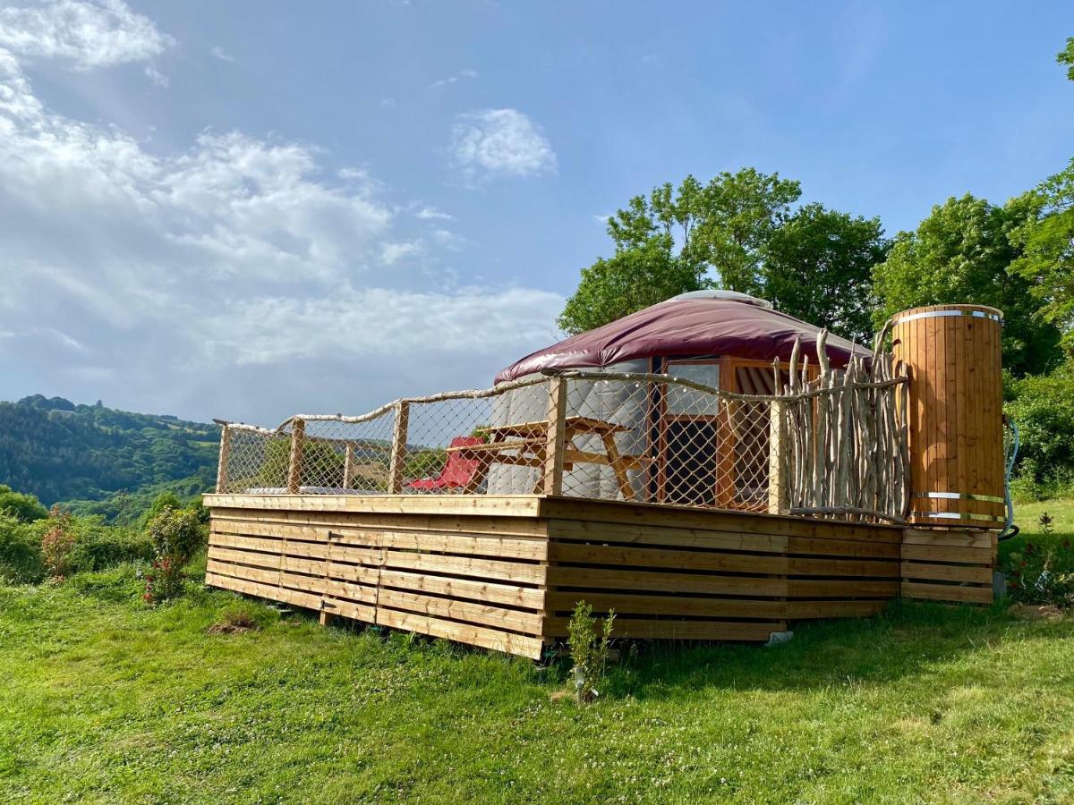 Yourte 2-4 Personnes Avec Spa Saint-Laurent-de-Lévézou Exteriér fotografie